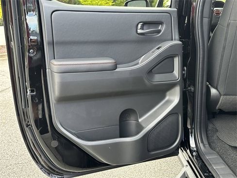 New 2026 Nissan Frontier PRO-4X w/ Pro-4x Convenience Package image 16