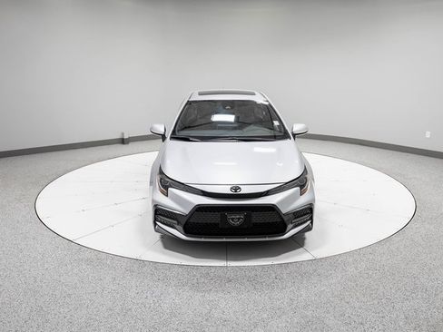 Used 2020 Toyota Corolla SE image 24