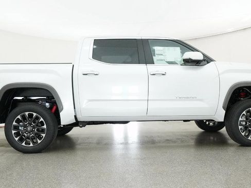 New 2026 Toyota Tundra Limited AWD/4WD image 30