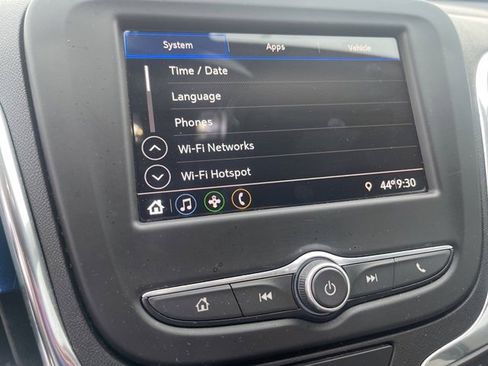 Used 2020 Chevrolet Equinox LS image 12