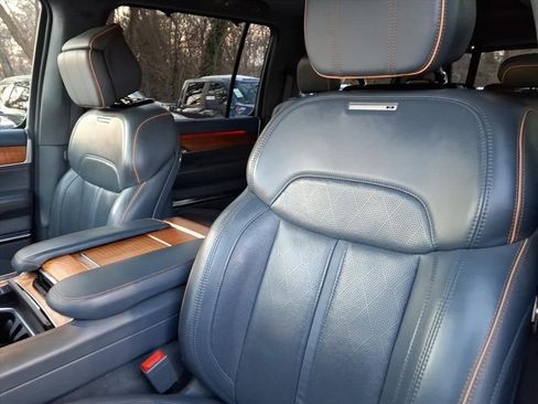 Used 2022 Jeep Grand Wagoneer Series II w/ Convenience Group III AWD/4WD image 13