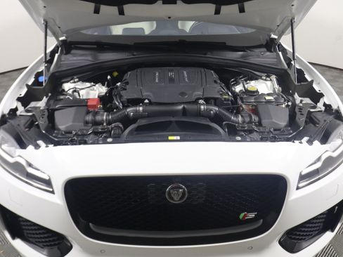 Used 2019 Jaguar F-PACE S AWD/4WD image 20