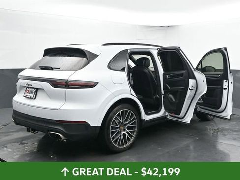 Used 2022 Porsche Cayenne image 58