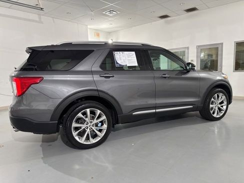 Used 2022 Ford Explorer Platinum w/ Equipment Group 601A image 14
