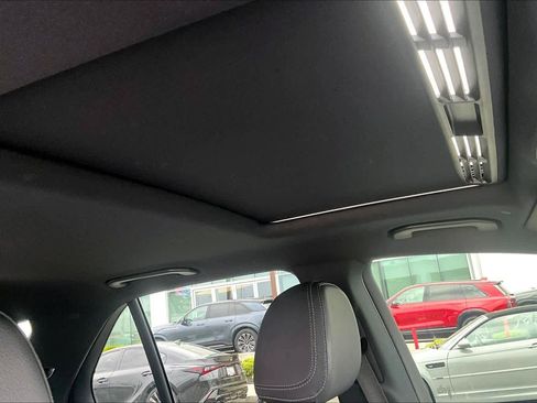 Used 2024 Mercedes-Benz GLE 350 4MATIC image 13