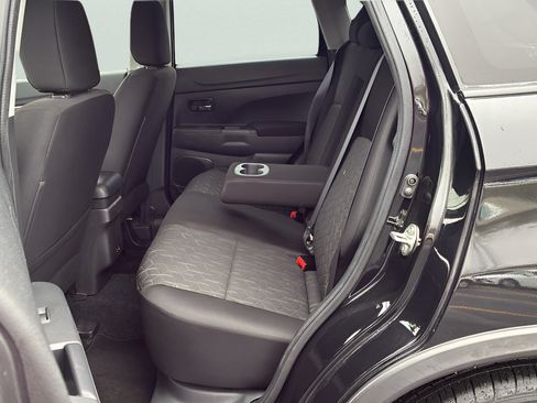 Used 2023 Mitsubishi Outlander Sport LE AWD/4WD image 14