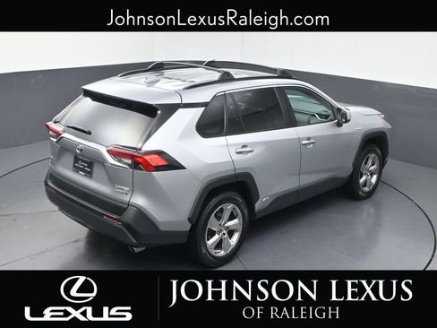 Used 2019 Toyota RAV4 Limited w/ Limited Grade Weather Package AWD/4WD image 28
