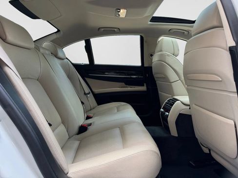Used 2012 BMW 740i RWD image 21