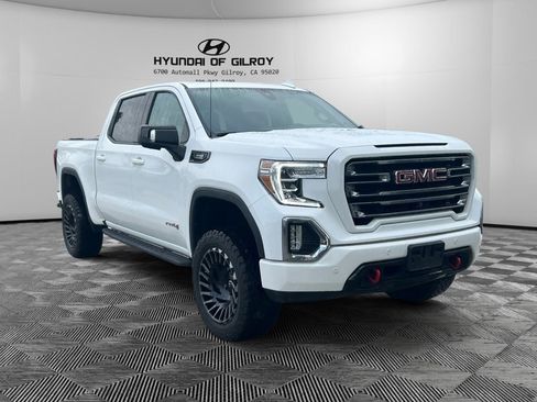 Used 2021 GMC Sierra 1500 AT4 w/ AT4 Premium Package image 3