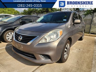 Used 2014 Nissan Versa SV