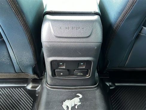 Used 2024 Ford Bronco Outer Banks image 33