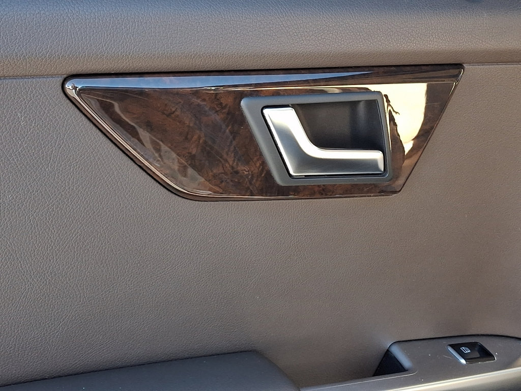 Used 2015 Mercedes-Benz GLK 350 4MATIC image 18