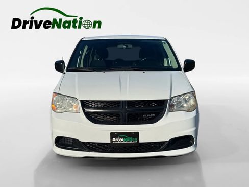 Used 2014 RAM C/V Tradesman image 2