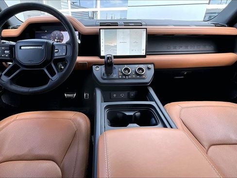 Used 2023 Land Rover Defender 110 V8 image 15