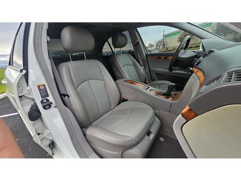 Used 2006 Mercedes-Benz E 350 E 350 4dr Sedan image 11