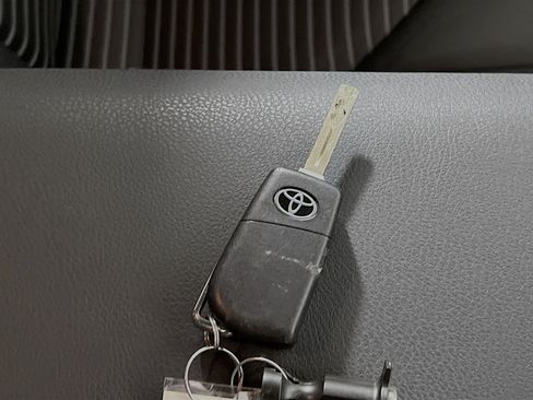 Used 2024 Toyota Camry SE FWD image 35