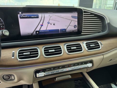 Certified 2024 Mercedes-Benz GLE 450e 4MATIC image 22