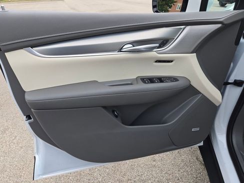 New 2025 Cadillac XT5 Premium Luxury image 22