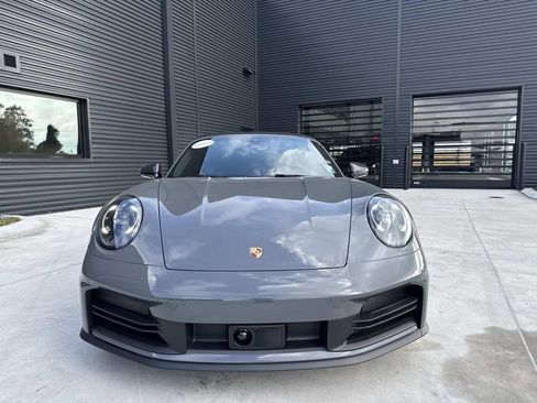 Used 2025 Porsche 911 Carrera image 6