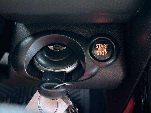 Used 2013 MINI Cooper Countryman FWD image 16
