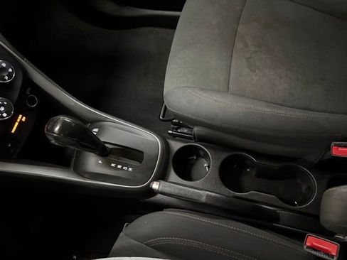 Used 2020 Chevrolet Trax LS image 37