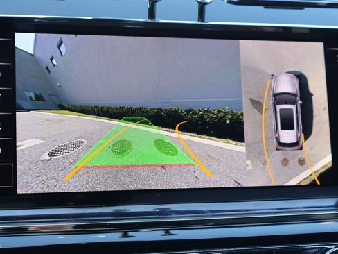 Certified 2022 Bentley Bentayga Speed image 26