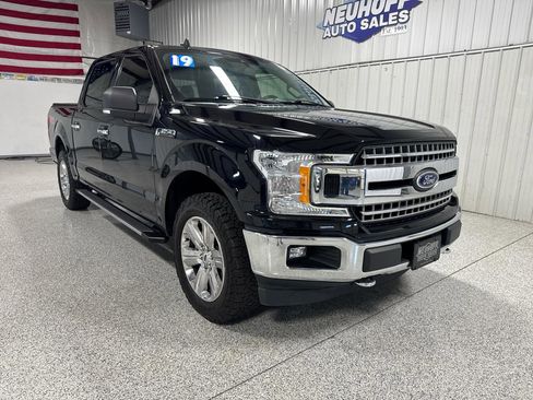 Used 2019 Ford F150 XLT w/ Equipment Group 302A Luxury AWD/4WD image 2