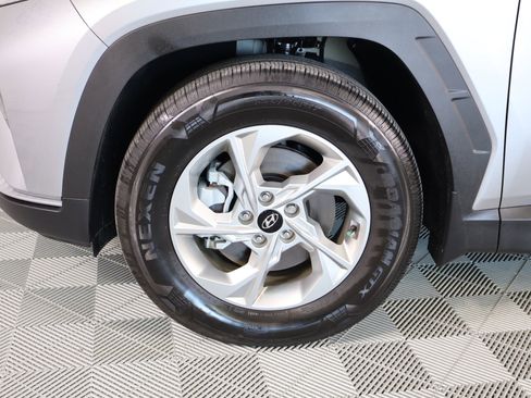 Used 2024 Hyundai Tucson SEL FWD image 16