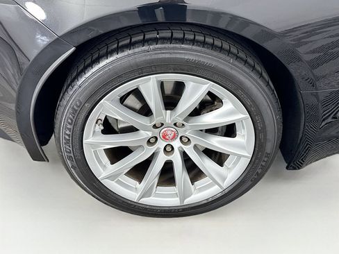 Used 2016 Jaguar F-TYPE Convertible image 26