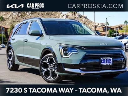 New 2025 Kia Niro SX Touring