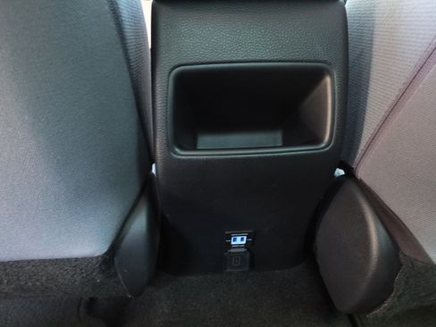 Used 2020 Toyota Corolla SE FWD image 16