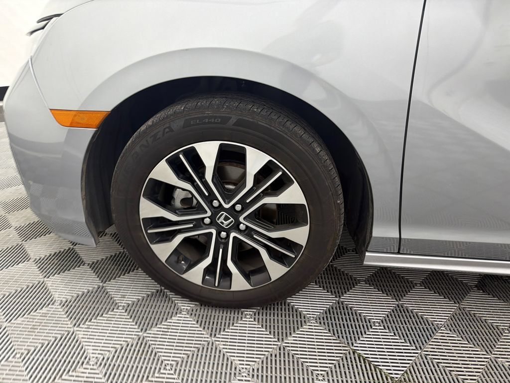 Certified 2025 Honda Odyssey Elite image 13