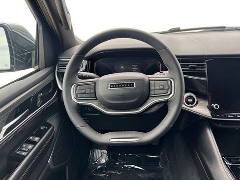 Used 2023 Jeep Wagoneer Series II w/ Flexible Seating Group AWD/4WD image 15