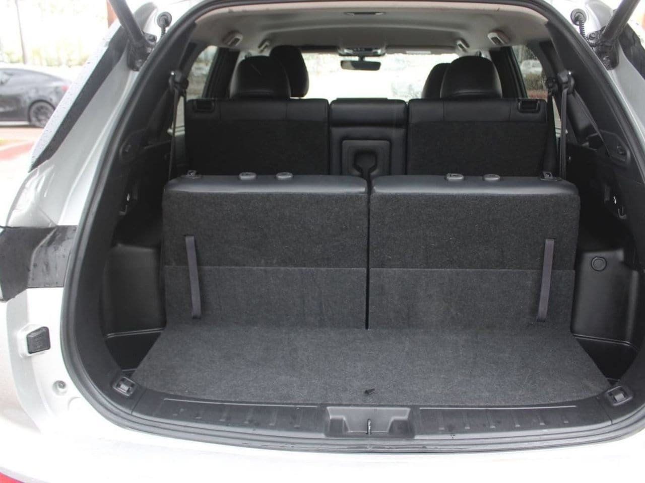 Used 2025 Mitsubishi Outlander SE FWD image 14