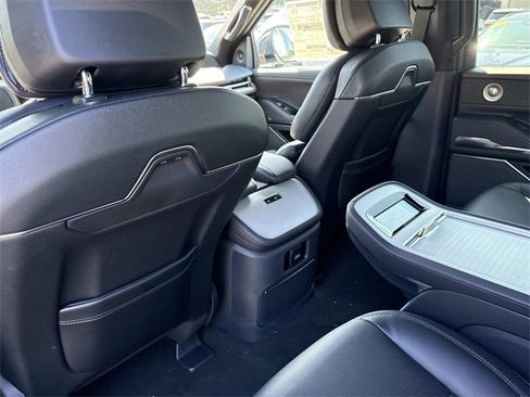 New 2025 Lincoln Navigator Reserve w/ Jet Appearance Package image 17