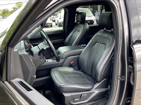 Used 2018 Ford Expedition Max Limited w/ Equipment Group 301A AWD/4WD image 25