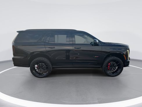 Certified 2026 Cadillac Escalade V AWD/4WD image 2
