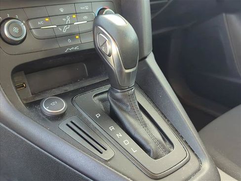 Used 2016 Ford Focus SE FWD image 21