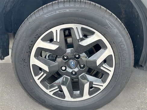 Used 2025 Subaru Forester image 27