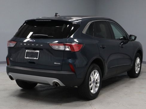 Certified 2022 Ford Escape SE w/ Cold Weather Package image 11