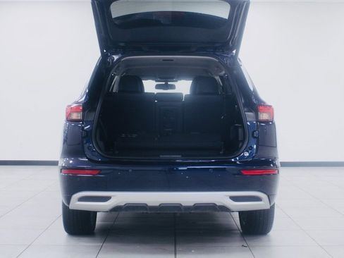 Used 2023 Mitsubishi Outlander SEL image 8