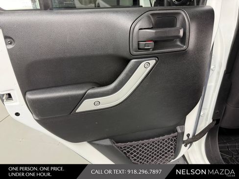 Used 2016 Jeep Wrangler Unlimited Sahara AWD/4WD image 39