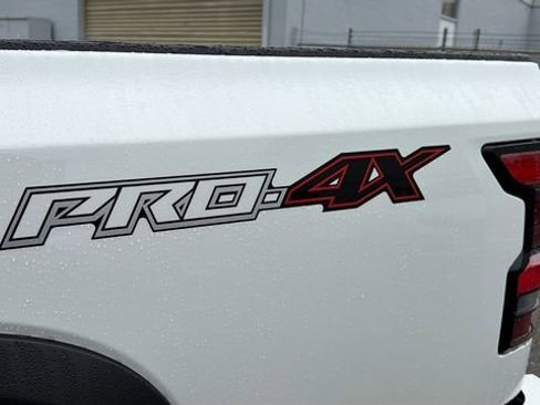 New 2026 Nissan Frontier PRO-4X w/ Pro-4x Convenience Package image 12