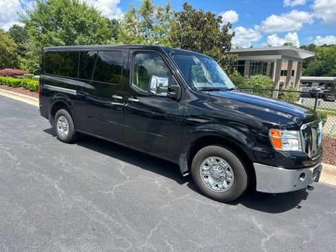 Used 2021 Nissan NV 3500 SL RWD image 3