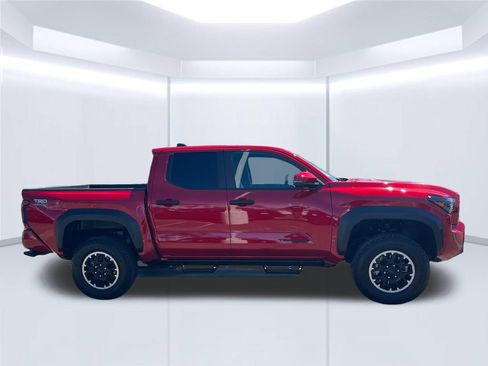Used 2025 Toyota Tacoma TRD Off-Road w/ TRD Off Road Premium Package AWD/4WD image 6