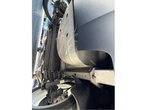 Used 2017 Chevrolet Bolt LT FWD image 30