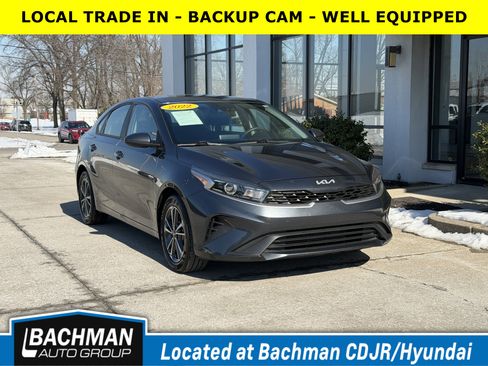 Used 2022 Kia Forte LXS image 1