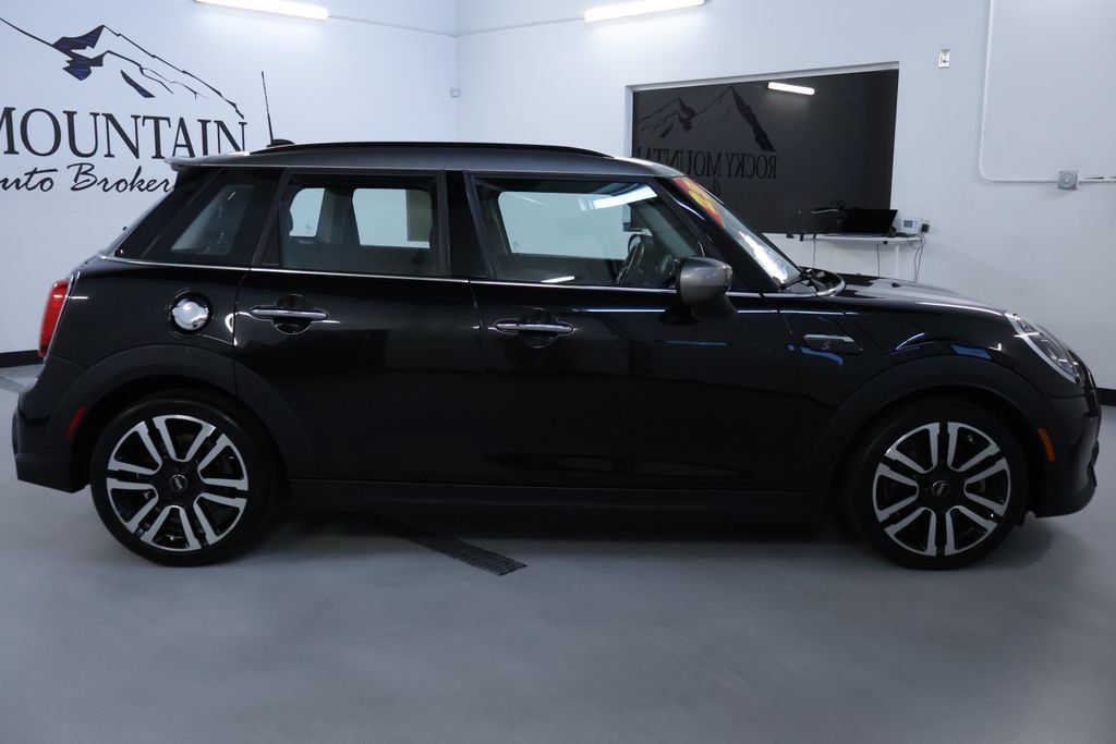 Used 2023 MINI Cooper S FWD image 8