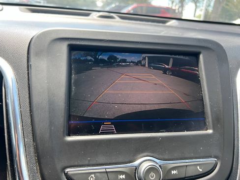 Used 2020 Chevrolet Equinox LT w/ LPO, Floor Liner Package FWD image 21