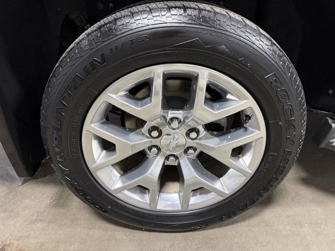 Used 2015 Chevrolet Tahoe LTZ image 7